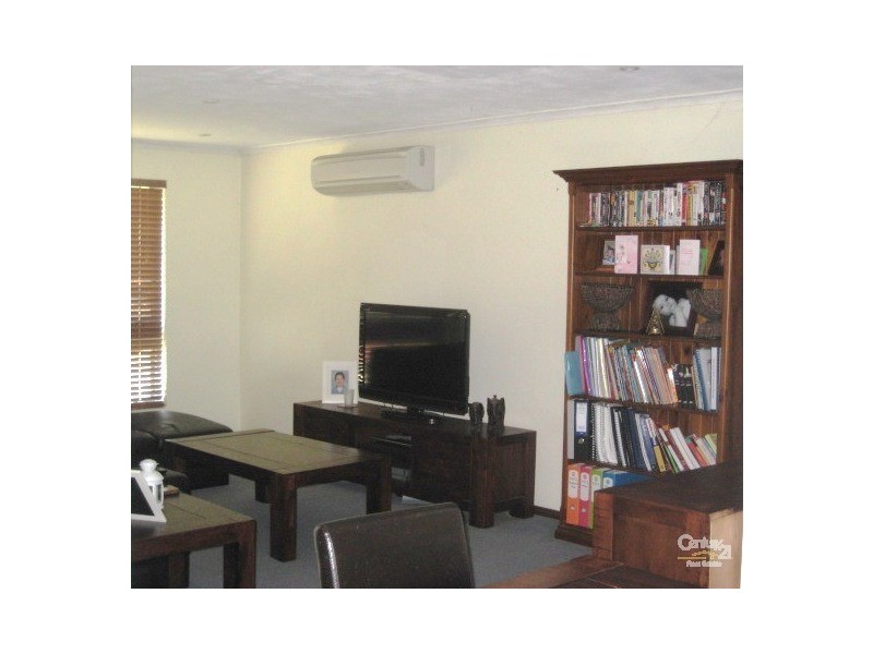 33 Woocalla Street, O’sullivan Beach SA 5166