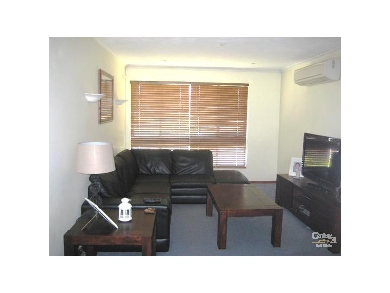 33 Woocalla Street, O’sullivan Beach SA 5166