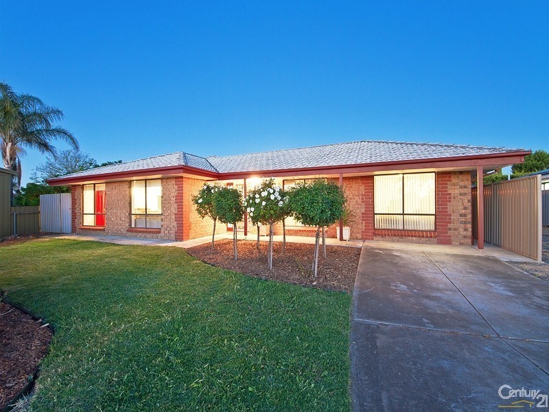 16 St Martins Court, Woodcroft SA 5162