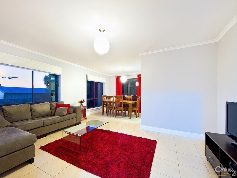 16 St Martins Court, Woodcroft SA 5162