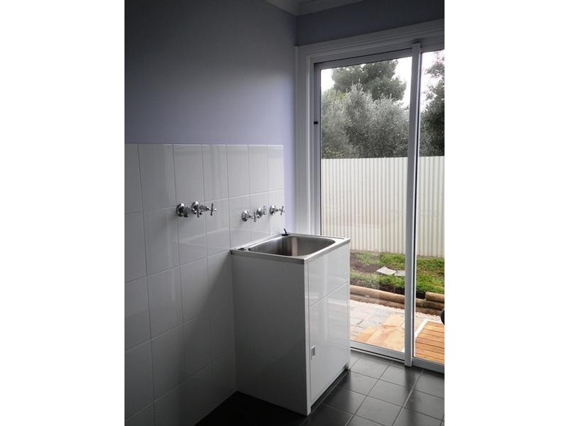 15a Whinnerah Ave, Aldinga Beach SA 5173