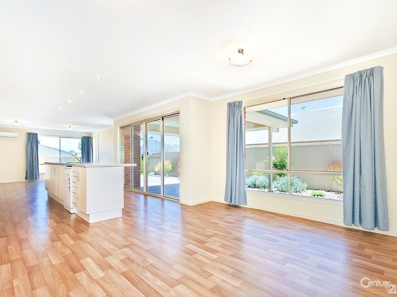 74 Nicholl Avenue, Aldinga Beach SA 5173