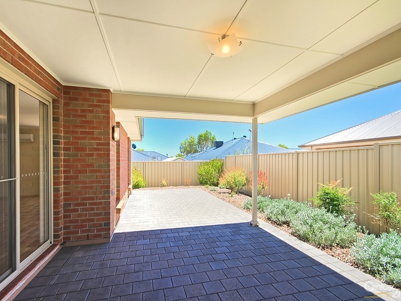74 Nicholl Avenue, Aldinga Beach SA 5173