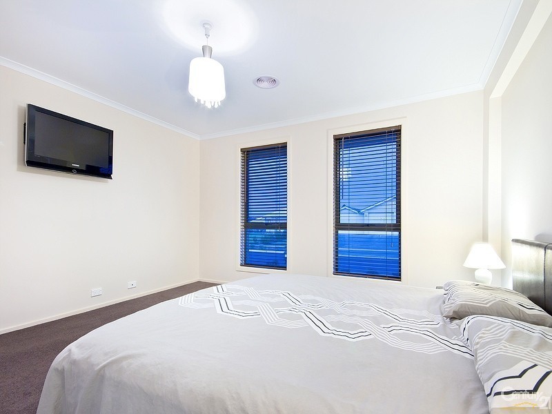 24 Whistlers Avenue, Aldinga Beach SA 5173