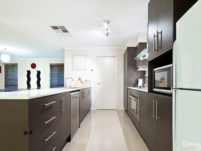 24 Whistlers Avenue, Aldinga Beach SA 5173