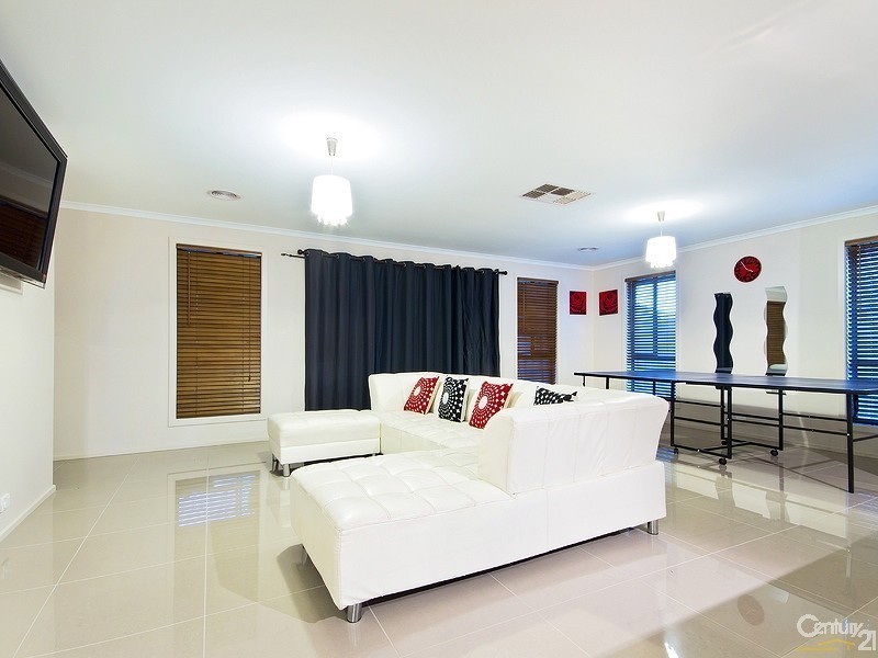 24 Whistlers Avenue, Aldinga Beach SA 5173