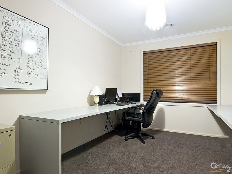 24 Whistlers Avenue, Aldinga Beach SA 5173