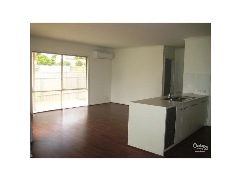 8 John Street, Aldinga Beach SA 5173