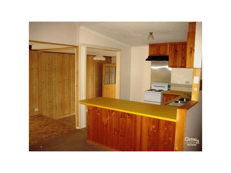 31 Whinnerah Ave, Aldinga Beach SA 5173