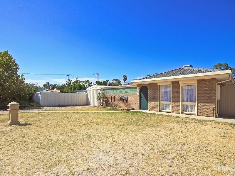 28 Irving Road, Aldinga Beach SA 5173