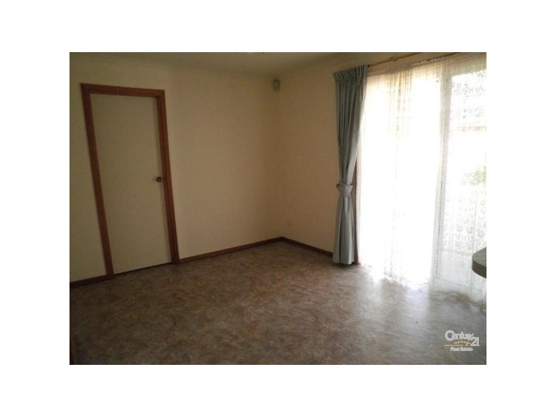 1 Whitney Cresent, Seaford SA 5169