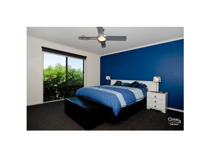 5 Harvey Cresent, Aldinga Beach SA 5173