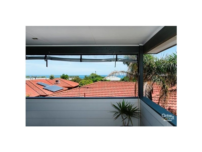 5 Harvey Cresent, Aldinga Beach SA 5173