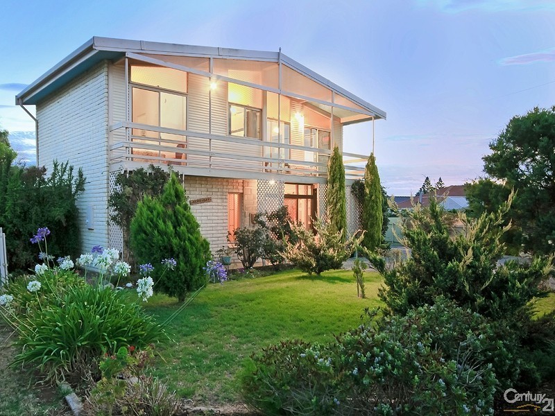 8 Quinliven Road, Aldinga Beach SA 5173