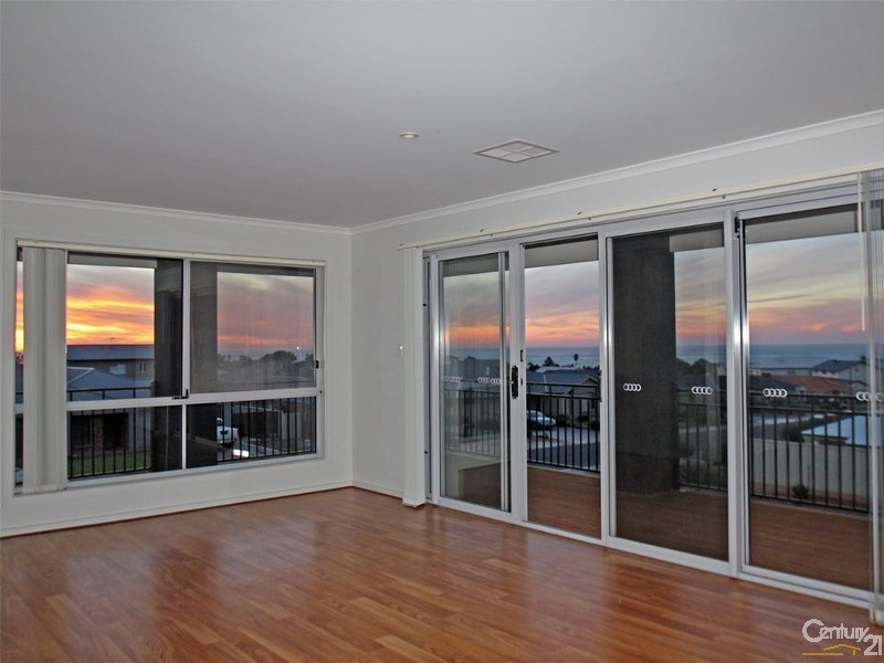 32 Oriana Drive, Sellicks Beach SA 5174