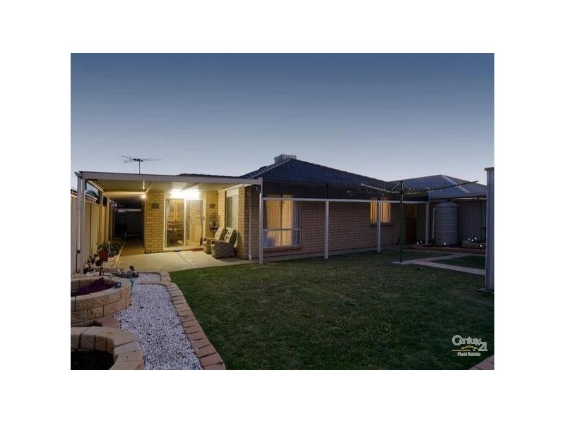 11 Cockle Avenue, Aldinga Beach SA 5173