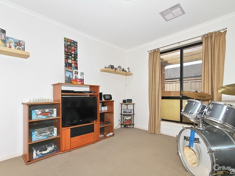 9 Blue Bay Avenue, Aldinga Beach SA 5173