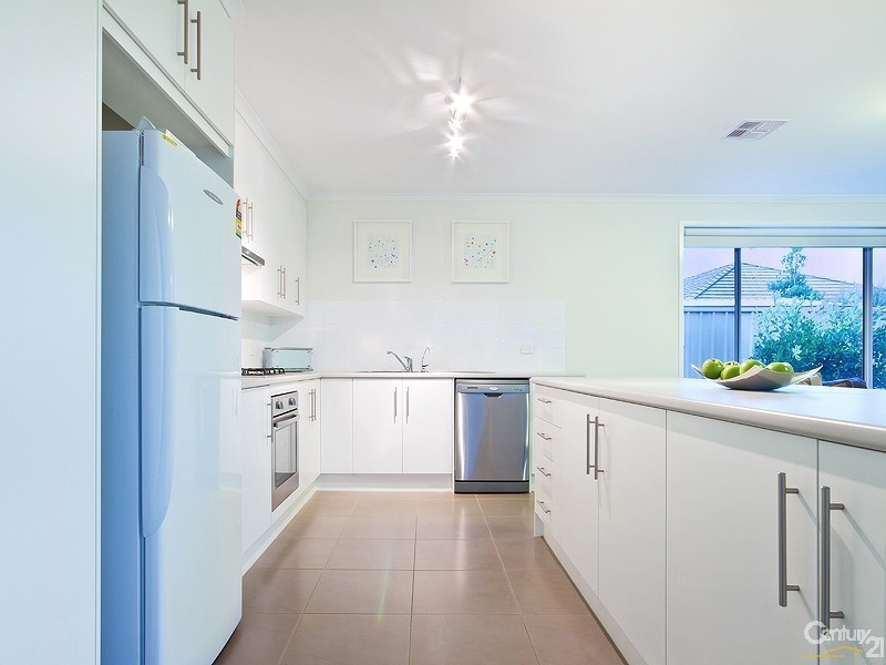 7 Polkinghorn Avenue, Aldinga Beach SA 5173