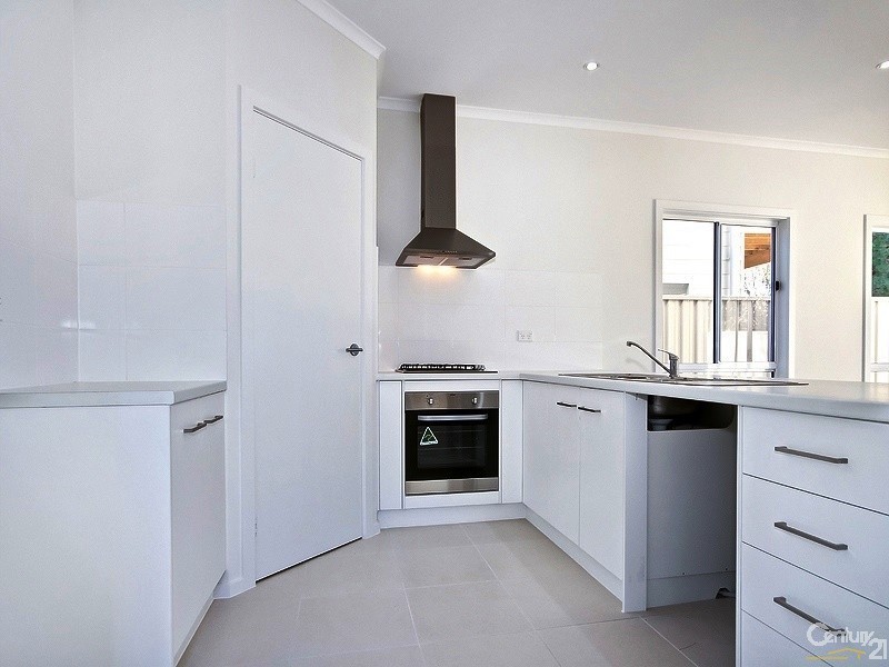 11 Hamilton Road, Aldinga Beach SA 5173