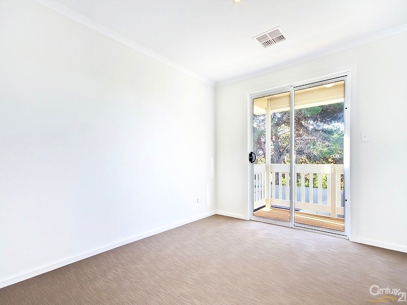 11 Hamilton Road, Aldinga Beach SA 5173