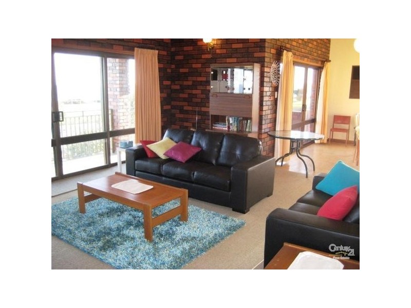 93 Esplanade, Aldinga Beach SA 5173