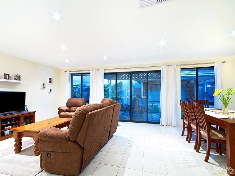 61 Dover Street, Aldinga Beach SA 5173