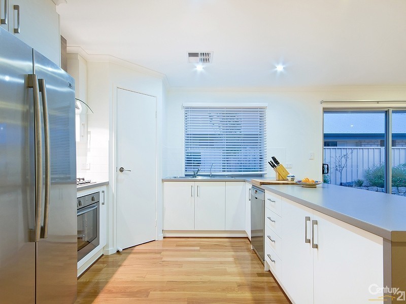 7 Tidewater Street, Aldinga Beach SA 5173