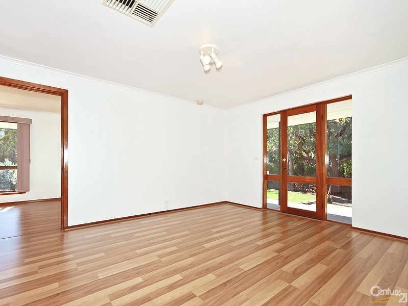 4 Parrot Road, Aldinga Beach SA 5173