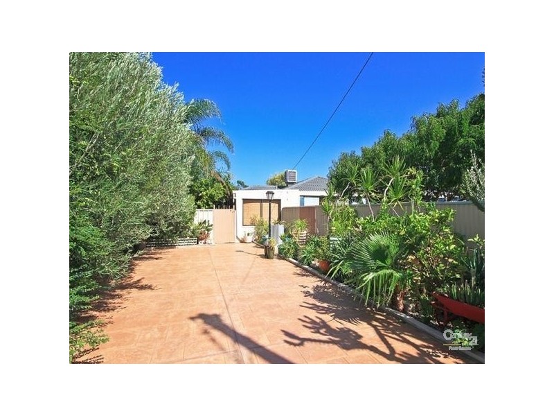 28 Irving Crescent, Aldinga Beach SA 5173