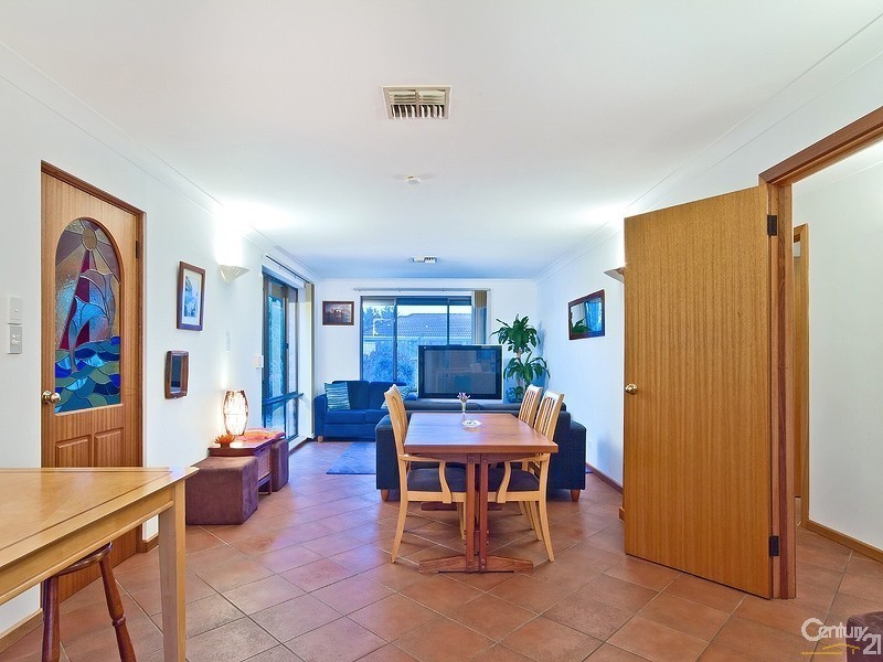 18 Helen Avenue, Aldinga Beach SA 5173