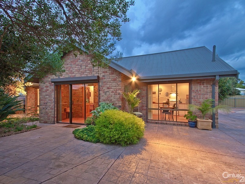 18 Helen Avenue, Aldinga Beach SA 5173
