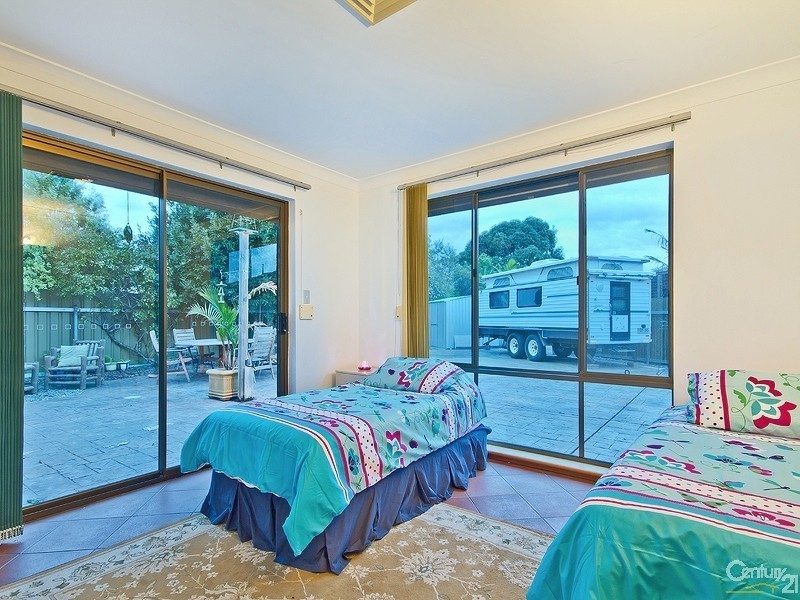 18 Helen Avenue, Aldinga Beach SA 5173