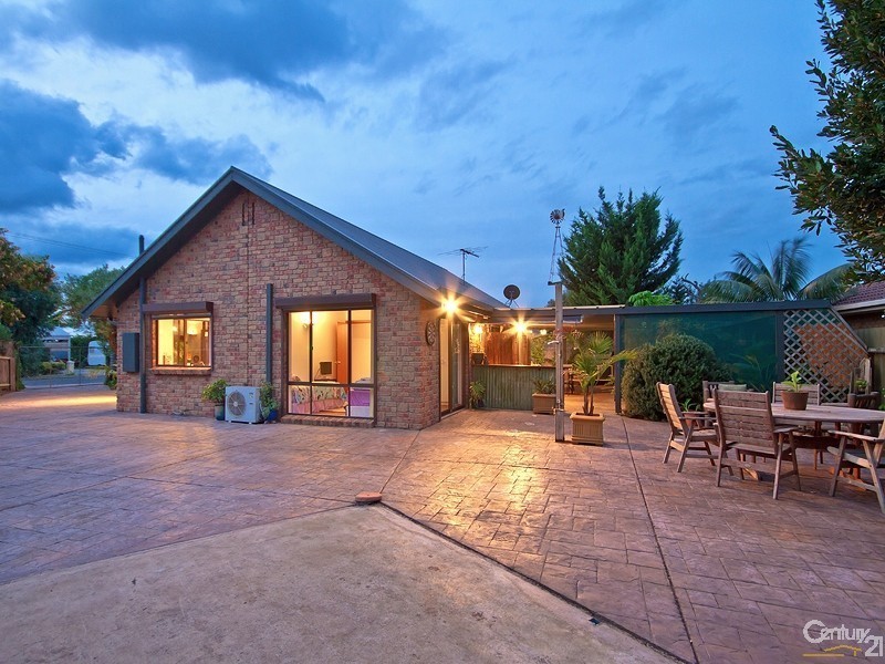 18 Helen Avenue, Aldinga Beach SA 5173