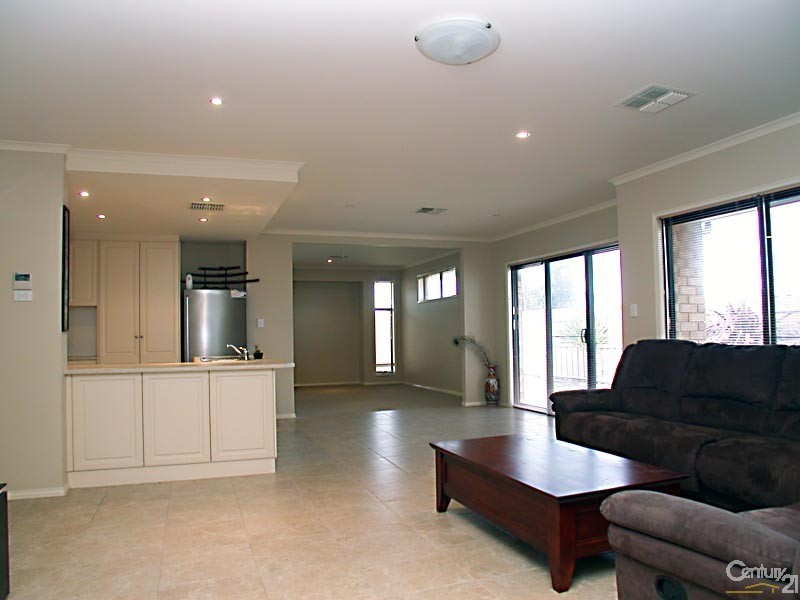 18 Basin Street, Aldinga Beach SA 5173