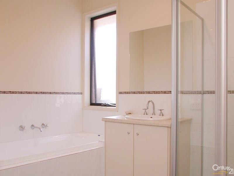 18 Basin Street, Aldinga Beach SA 5173