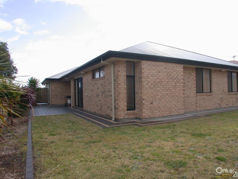 18 Basin Street, Aldinga Beach SA 5173