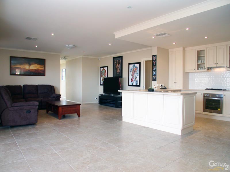 18 Basin Street, Aldinga Beach SA 5173