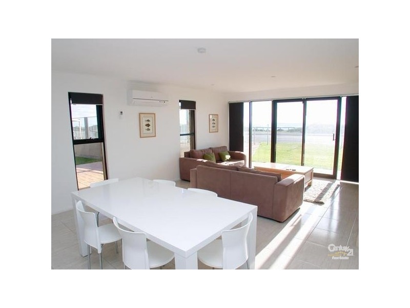 130 Esplanade, Aldinga Beach SA 5173