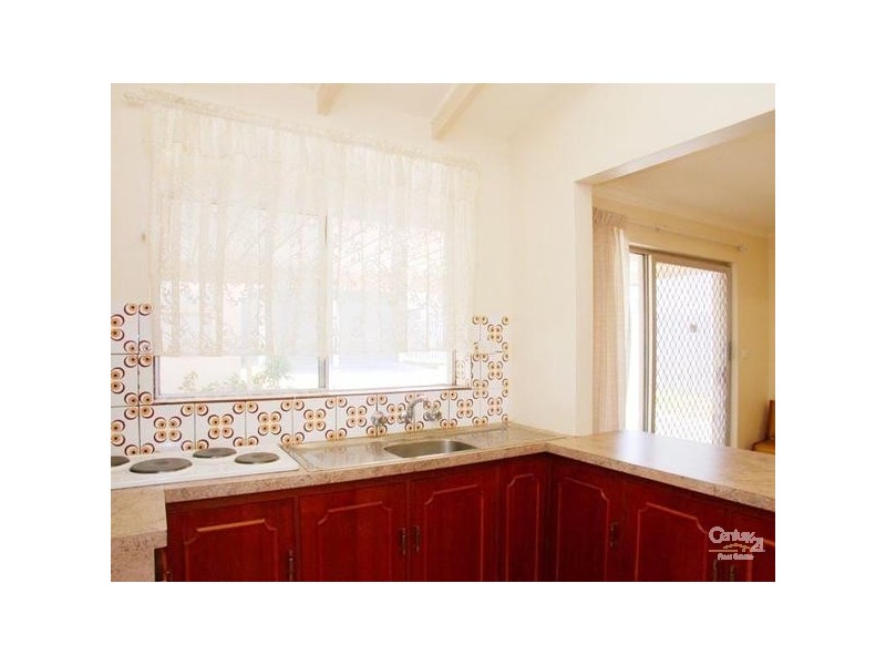 33 Aldam Avenue, Aldinga Beach SA 5173