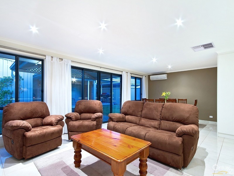 61 Dover Street, Aldinga Beach SA 5173