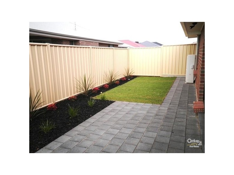 24 Deck Crescent, Seaford Meadows SA 5169