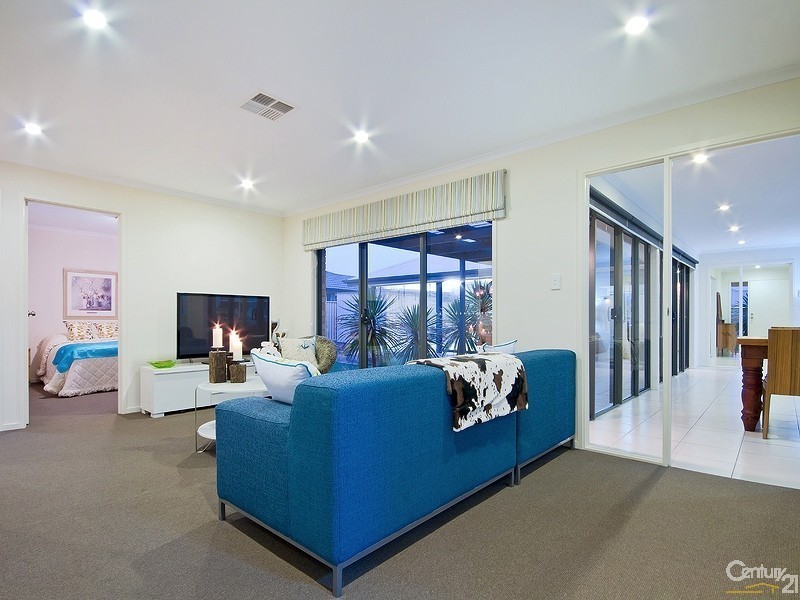 18 Wild Orchid Avenue, Aldinga Beach SA 5173