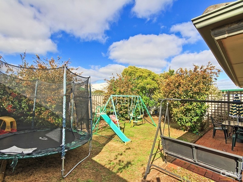 5 Cameron Road, Aldinga Beach SA 5173