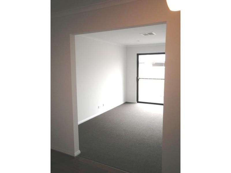 24 Deck Crescent, Seaford Meadows SA 5169