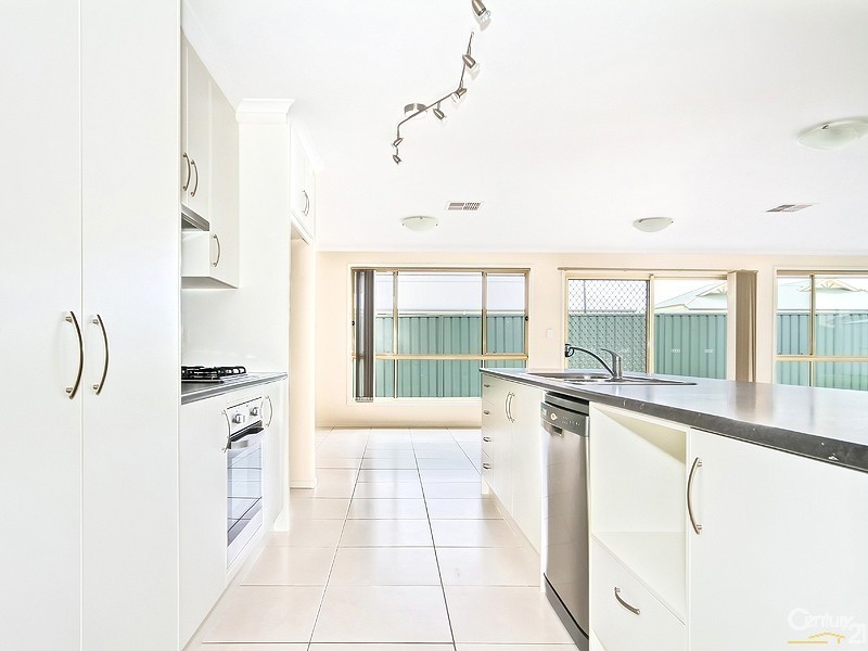 19 Sapphire Way, Aldinga Beach SA 5173