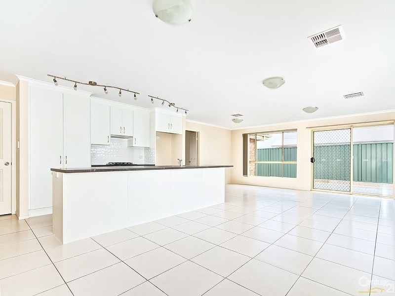 19 Sapphire Way, Aldinga Beach SA 5173