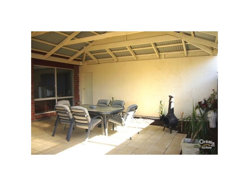 8 Spinnaker Court, Aldinga Beach SA 5173