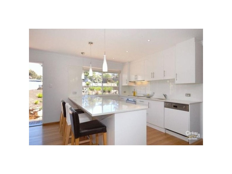 51 Port Road, Port Willunga SA 5173