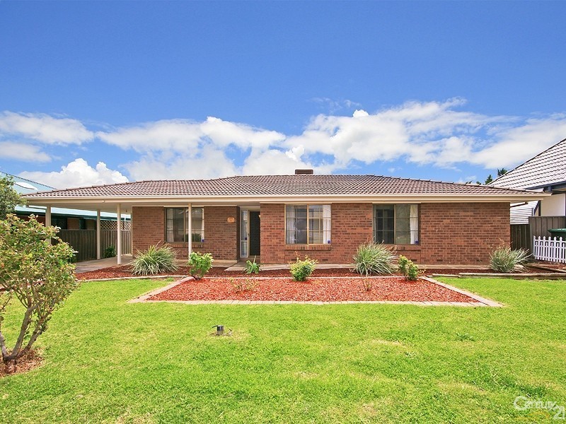 5 Redgate Court, Moana SA 5169