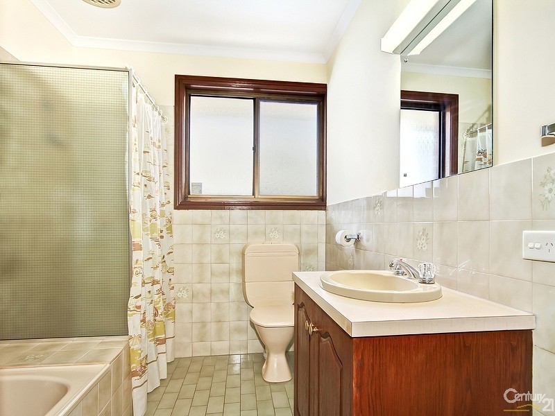 5 Redgate Court, Moana SA 5169